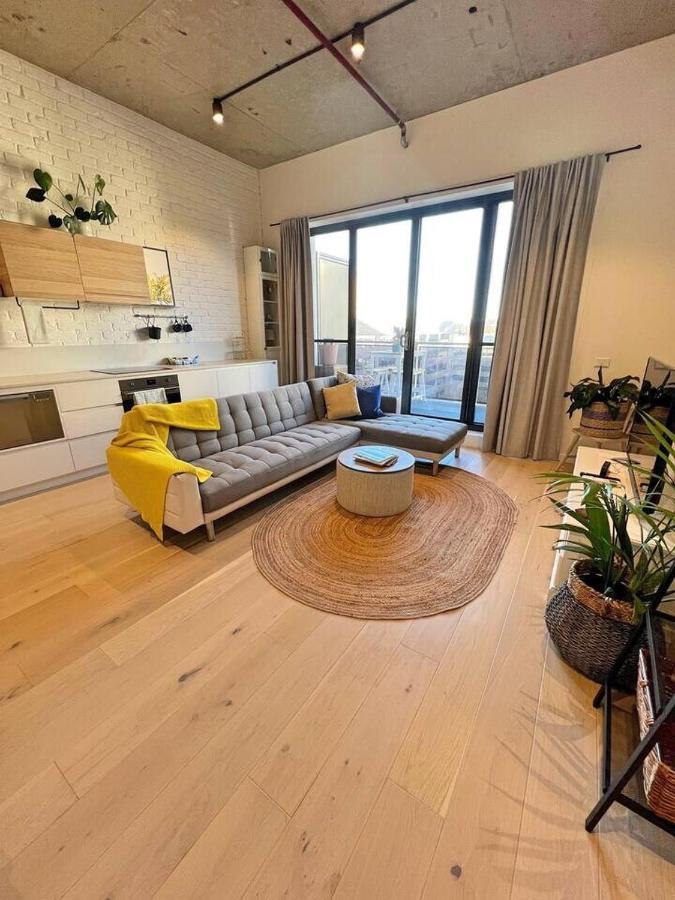 Industrial Yet Modern, 1Bd 1Bth Apt - Woden Phillip Екстер'єр фото